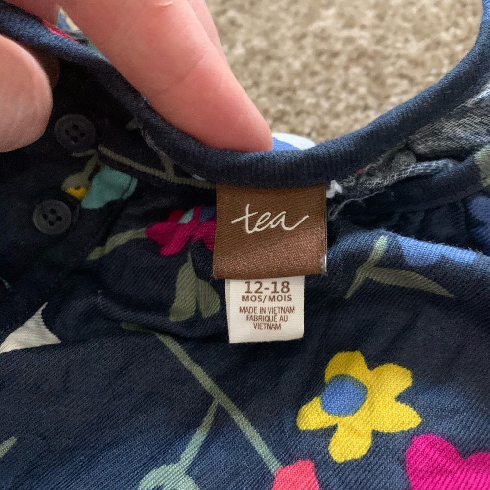 Tea Collection wrap top - Picture 3 of 3